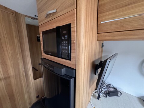 Elddis Majestic 175 15