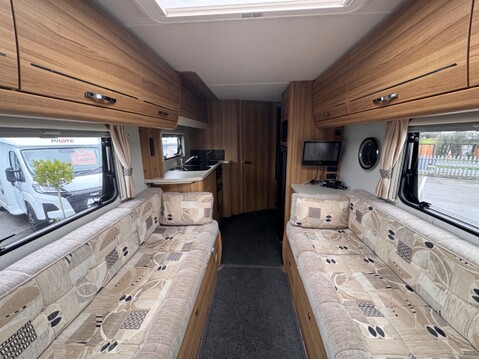 Elddis Majestic 175 11