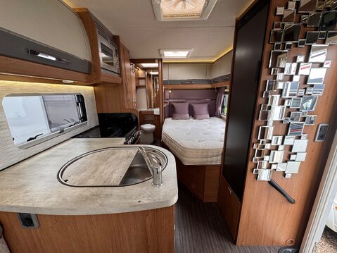 Auto-Trail Tracker EB 20