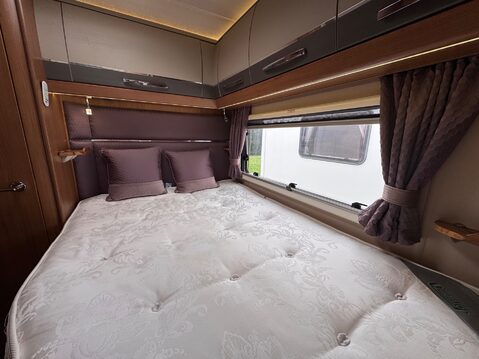 Auto-Trail Tracker EB 32