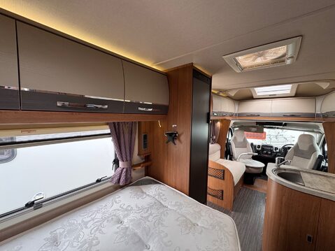 Auto-Trail Tracker EB 46