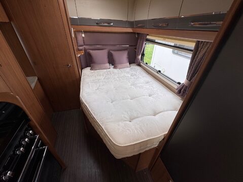 Auto-Trail Tracker EB 30