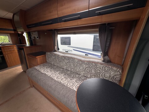 Auto-Trail Navajo 7