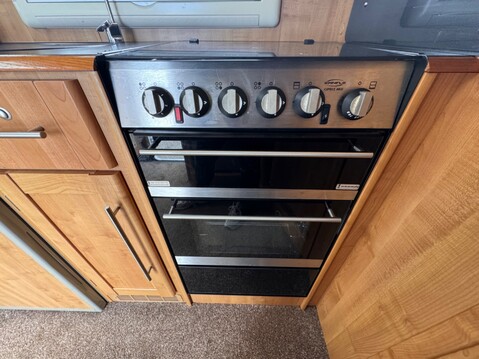 Auto-Trail Cheyenne 27