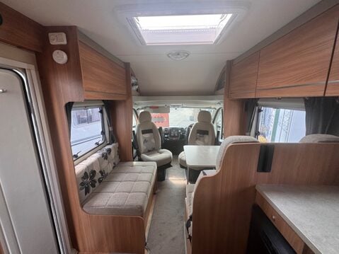 Swift Escape 664 30