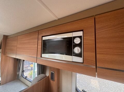 Swift Escape 664 20