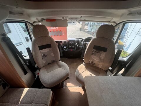 Swift Escape 664 35