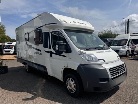 Swift Escape 664 5