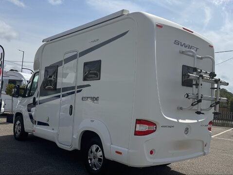 Swift Escape 604 8