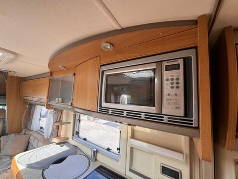 Swift Kontiki 665p 20