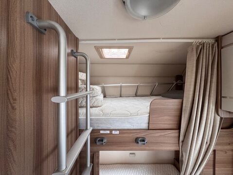 Swift Lifestyle 696 26