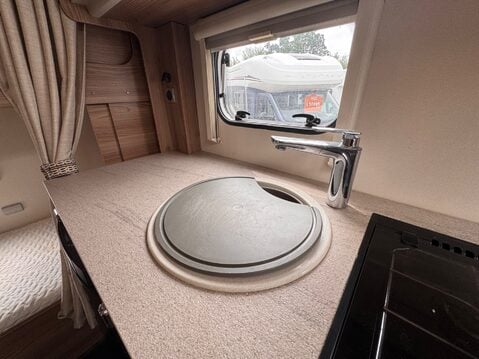 Swift Lifestyle 696 20