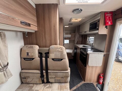 Swift Lifestyle 696 12