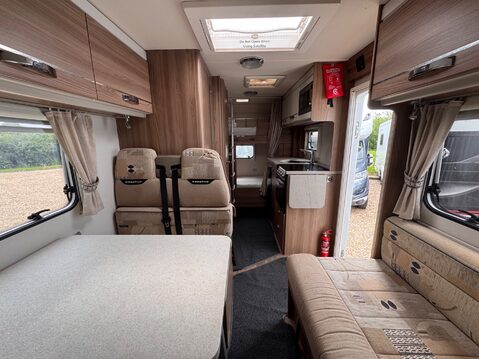 Swift Lifestyle 696 2