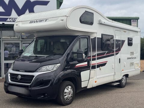 Swift Lifestyle 696 1