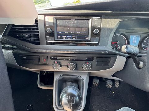 Volkswagen Transporter Revolution Rica 4