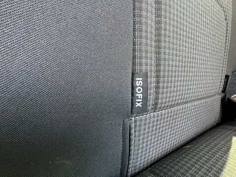 Volkswagen Transporter Revolution Rica 5