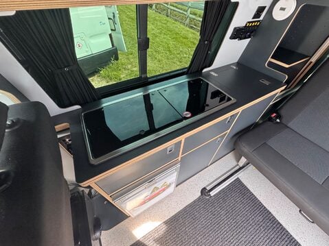 Volkswagen Transporter 14