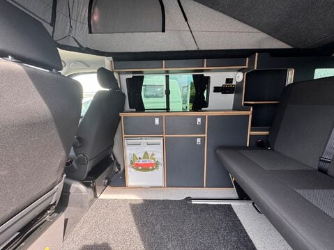 Volkswagen Transporter 9