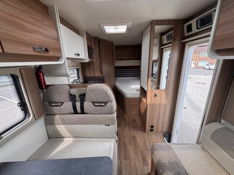 Swift Escape 664 7