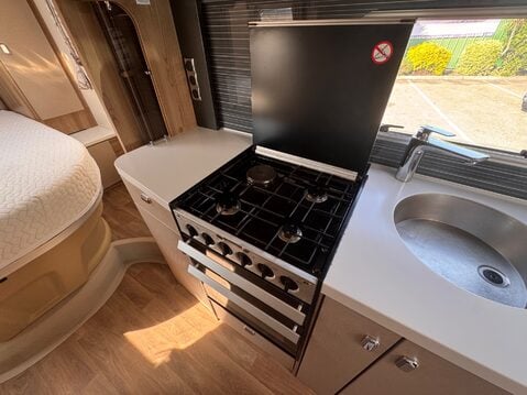 Swift Kon Tiki 669 21