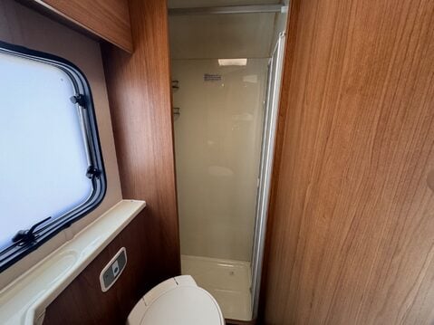 Auto-Trail Tribute T-715 31