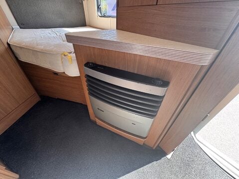 Auto-Trail Tribute T-715 22