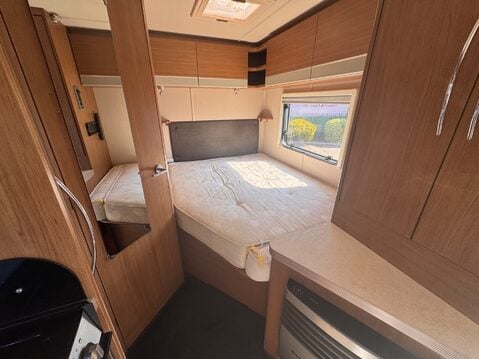 Auto-Trail Tribute T-715 23