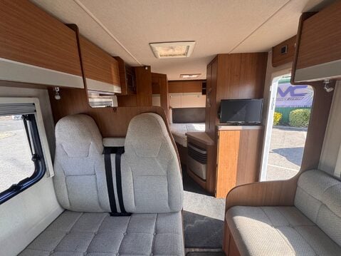 Auto-Trail Tribute T-715 2