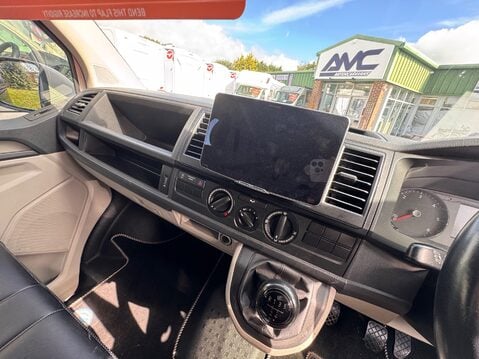 Volkswagen Transporter 26