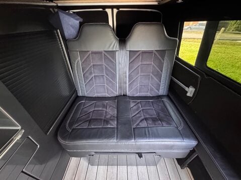 Volkswagen Transporter 12