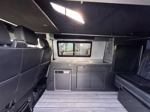 Volkswagen Transporter 2