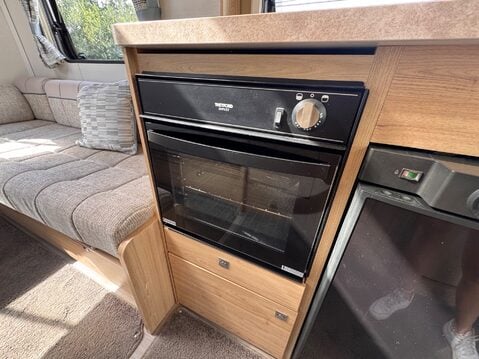 Elddis Accordo 120 13