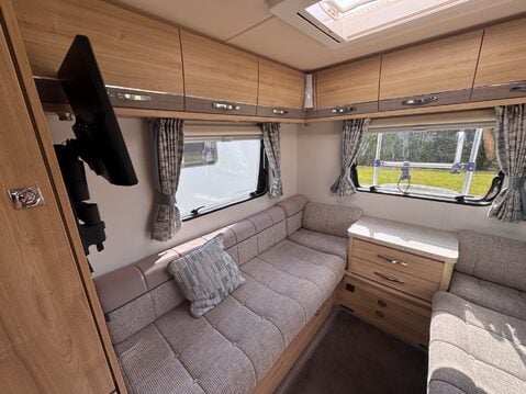 Elddis Accordo 120 24