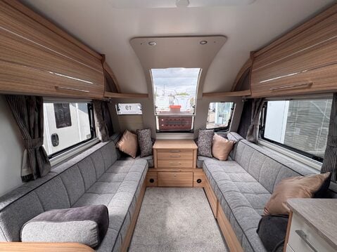 Bailey Pegasus Grande GT 75 2