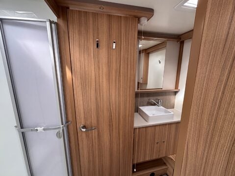 Bailey Pegasus Grande GT 75 35