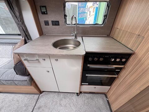 Bailey Pegasus Grande GT 75 14