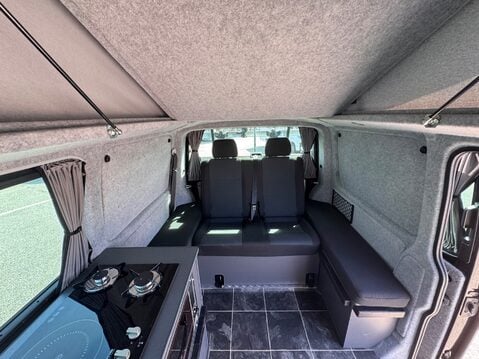 Volkswagen Transporter 24