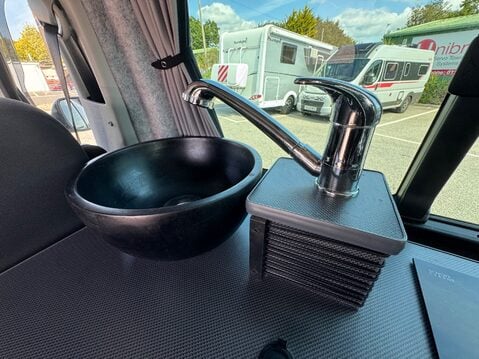 Volkswagen Transporter 42