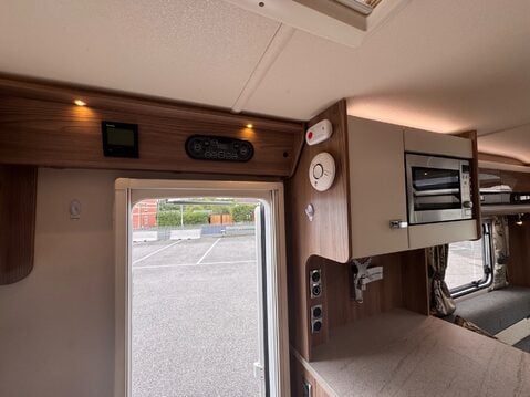Bessacarr E412 46