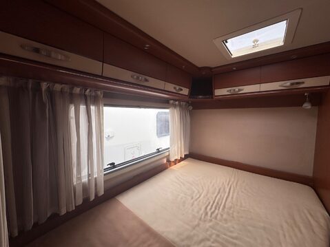 Hymer B544 25