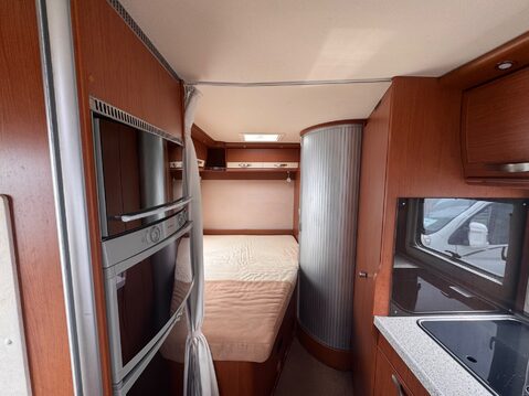 Hymer B544 24