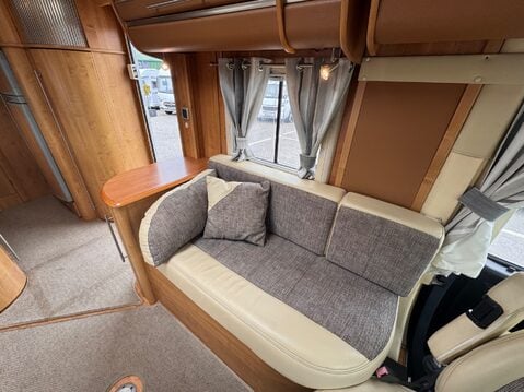 Auto-Trail Grande Frontier 8