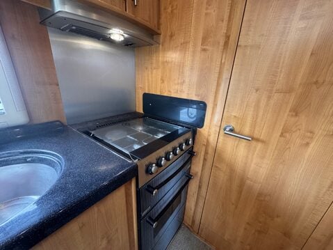 Auto-Trail Grande Frontier 13