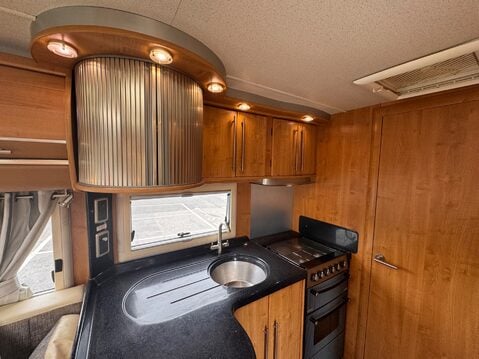 Auto-Trail Grande Frontier 10