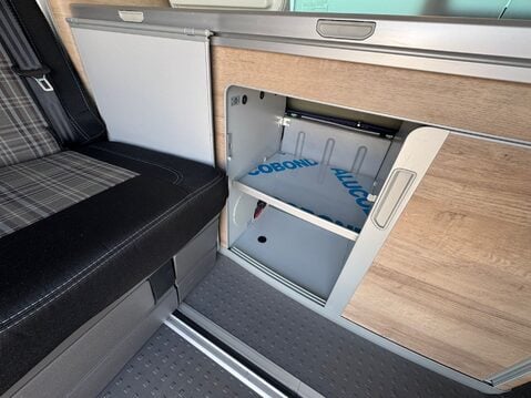 Volkswagen California Coast 22