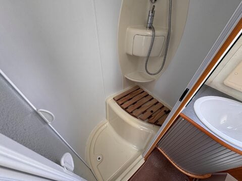 Adria Izola S687 SPG 33