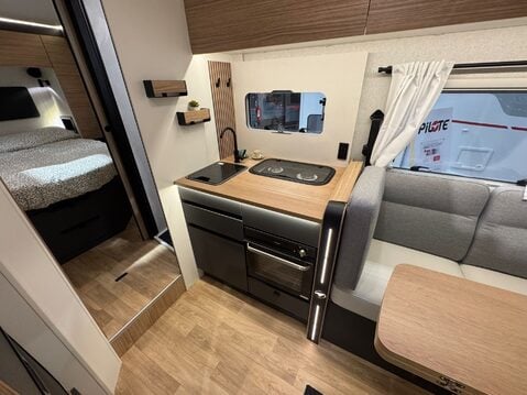 Pilote P740FC Evidence 2026 MODEL - SHOW PRICE THIS WEEK ONLY 6