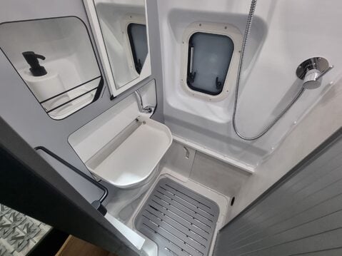 Pilote V633M Evidence 2026 MODEL - SHOW PRICE THIS WEEK ONLY 7