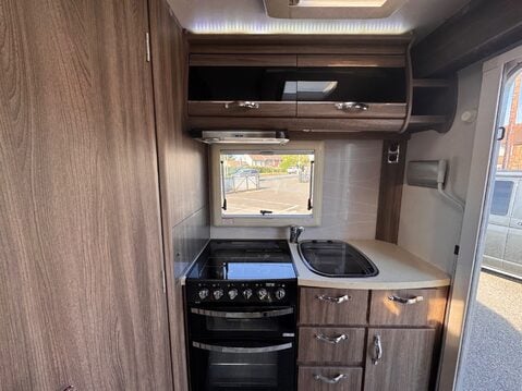 Autosleeper Bourton 23